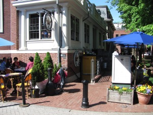 Grendel's Den: now a pleasant watering hole in Harvard Square (Wikipedia)